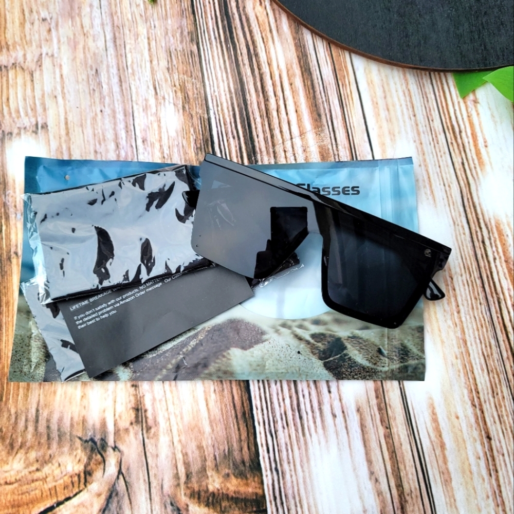 🔥Bomb Unisex glasses🔥